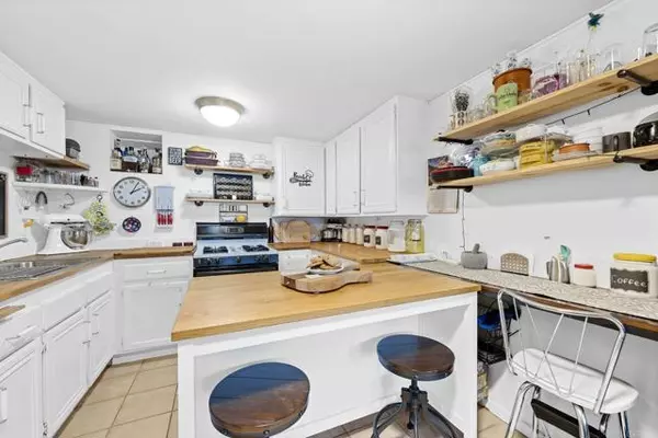 Encinitas, CA 92024,841 Normandy Lane