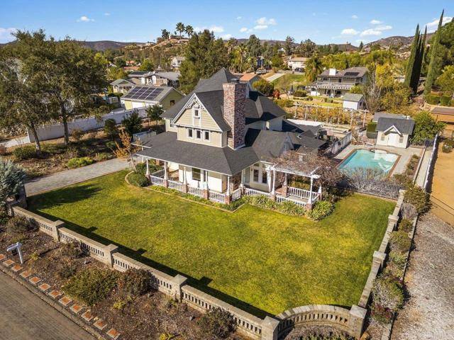 16220 Daza Drive, Ramona, CA 92065