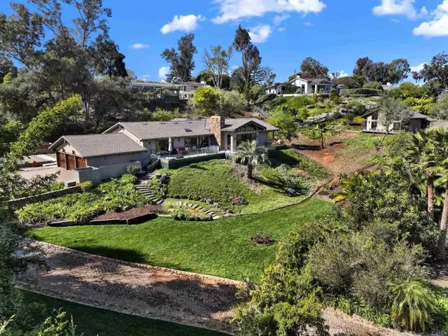 Rancho Santa Fe, CA 92067,5551 Codorniz