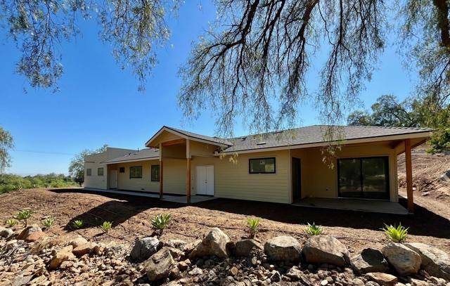 15176 Vali Hai Rd, Poway, CA 92064
