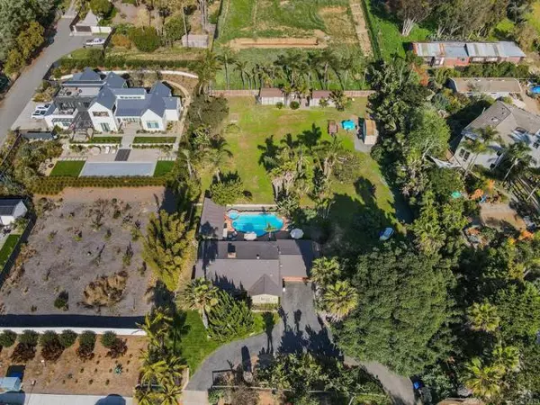 1386 Lake Drive, Encinitas, CA 92024