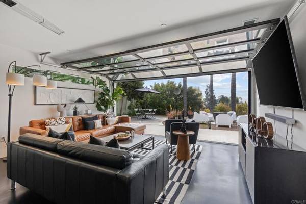 427 Hilmen Place, Solana Beach, CA 92075