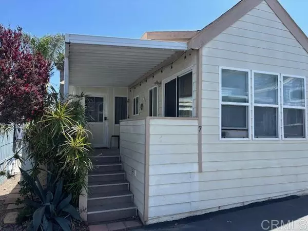 Encinitas, CA 92024,1624 N Coast Hwy 101 #7