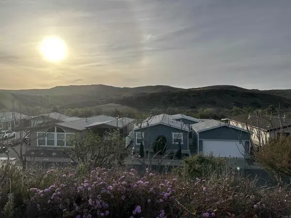 Oceanside, CA 92057,1477 Salem Court