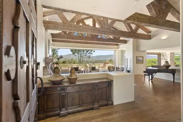 Rancho Santa Fe, CA 92067,17037 El Mirador
