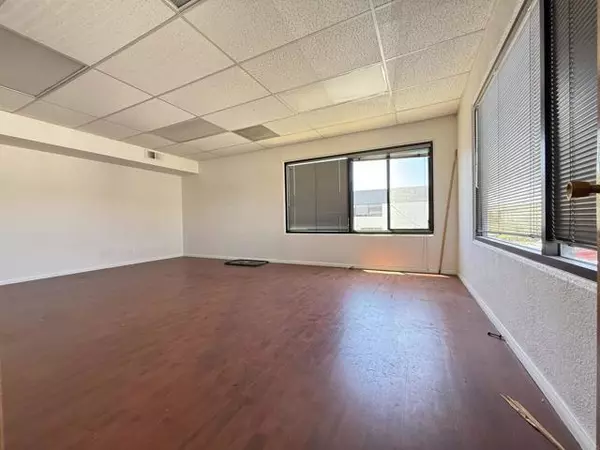 Carlsbad, CA 92010,5731 Palmer Way