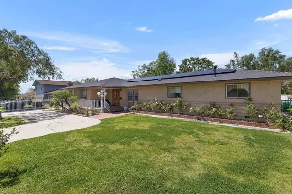 Santa Ana, CA 92705,13021 Hewes Avenue