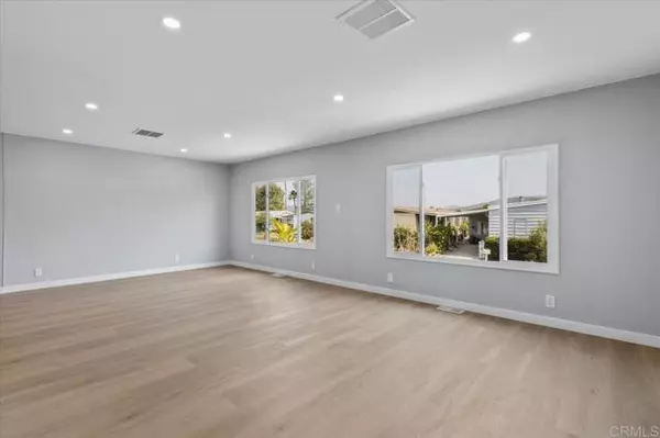 San Marcos, CA 92078,1145 E Barham Drive #15