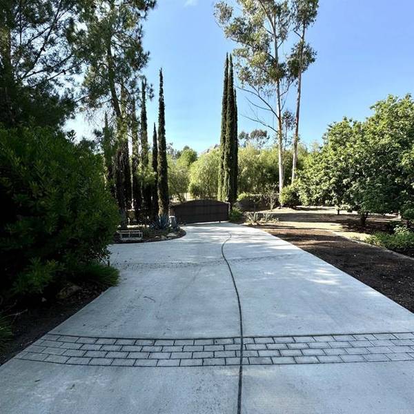 Fallbrook, CA 92028,2848 Los Alisos