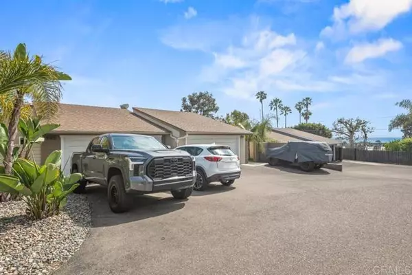 Encinitas, CA 92024,943 Windy Hill