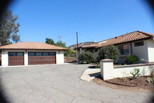 Valley Center, CA 92082,33140 Lilac Road