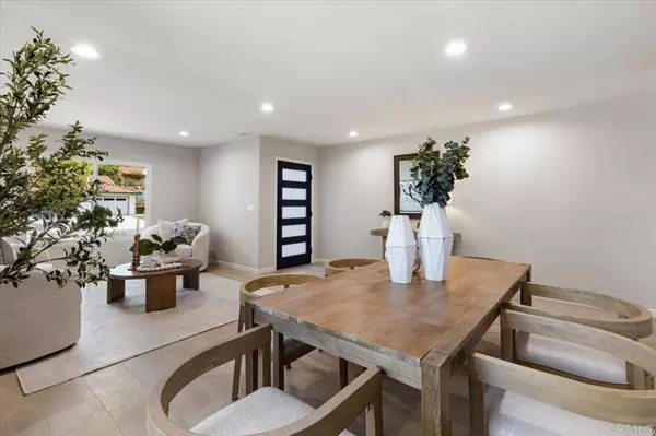 Carlsbad, CA 92009,7911 Terraza Disoma