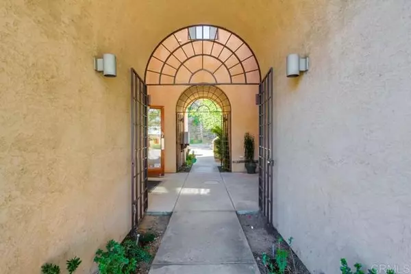 Fallbrook, CA 92028,343 E Alvarado Street