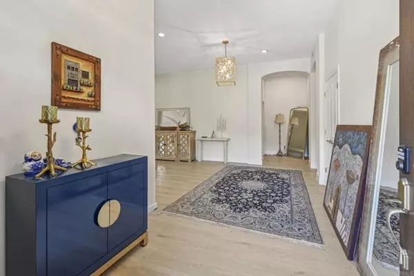 San Marcos, CA 92078,1176 LA SOMBRA Drive