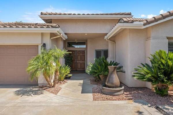 3282 Via Zamora, Escondido, CA 92029