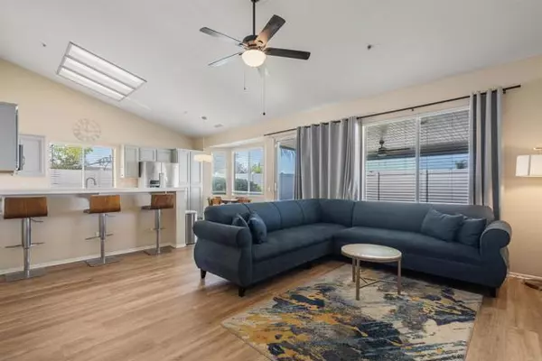 Murrieta, CA 92562,39785 Spinning Wheel Drive