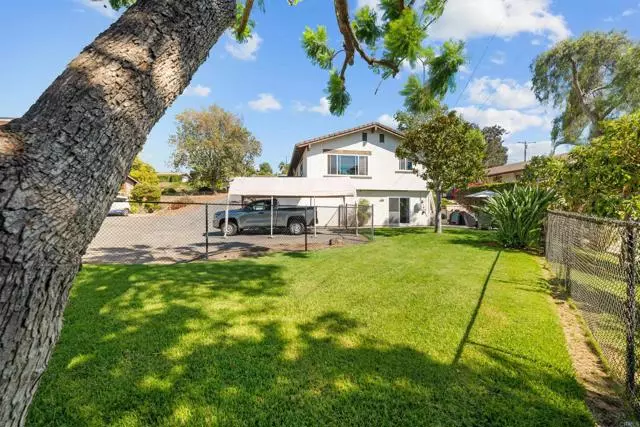 137 Beaumont Drive, Vista, CA 92084