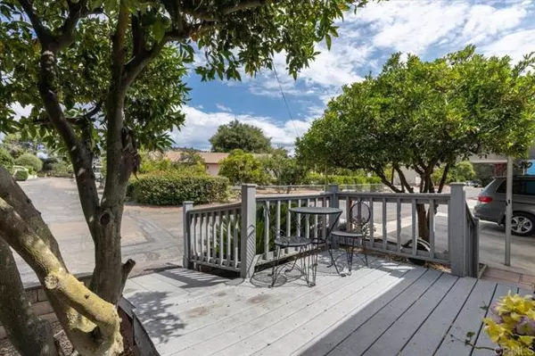 San Marcos, CA 92069,1299 Deer Springs Road #15