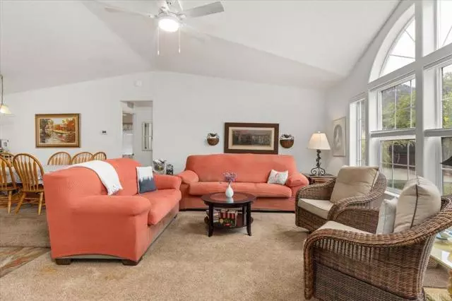 San Marcos, CA 92069,1299 Deer Springs Road #15