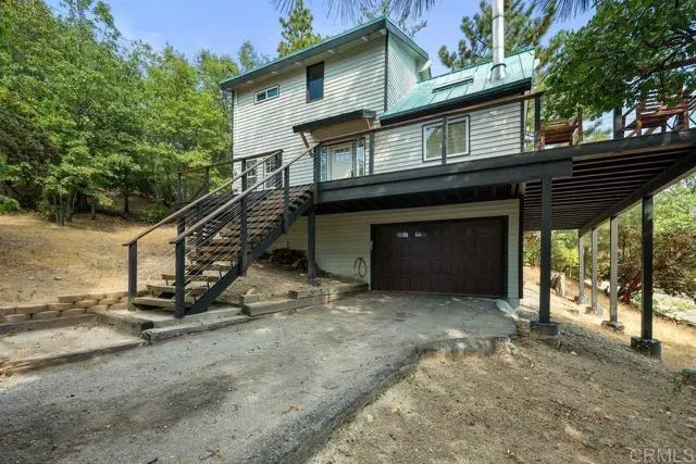 1104 N Grass Valley Rd, Lake Arrowhead, CA 92352