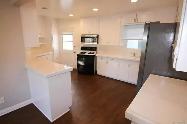 Bonita, CA 91902,3875 Grandview