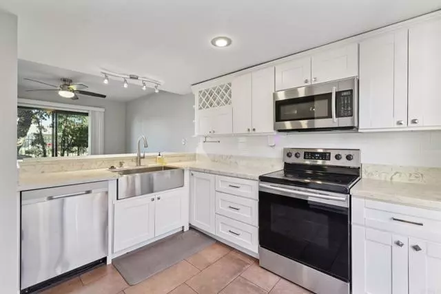 140 E El Norte Pkwy #44, Escondido, CA 92026