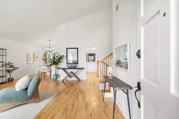 Irvine, CA 92606,14592 Oak Avenue