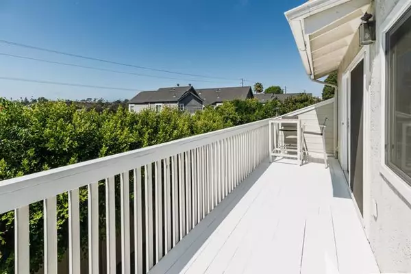 Solana Beach, CA 92075,811 Highland Drive