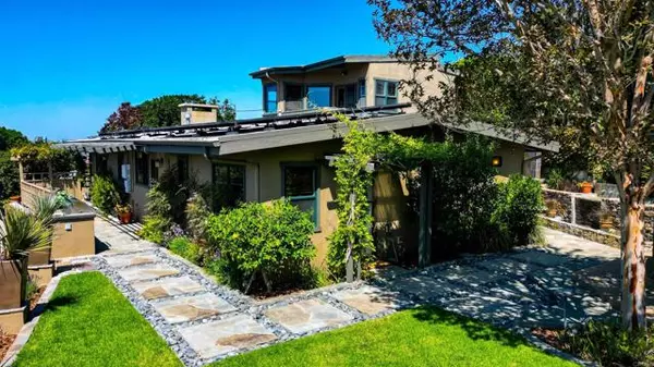 Carlsbad, CA 92008,2195 Basswood Avenue