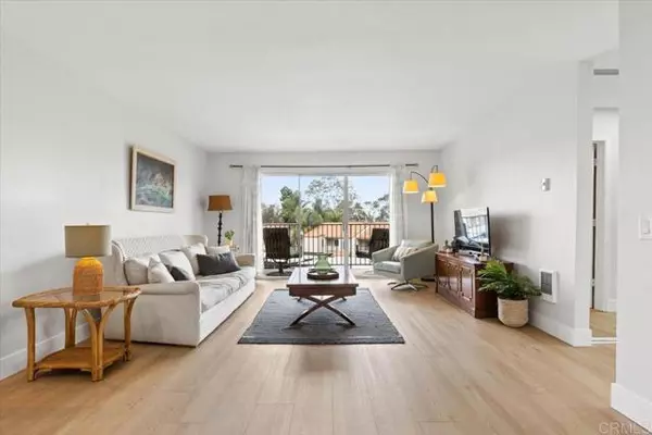 Carlsbad, CA 92008,2352 Hosp Way #245