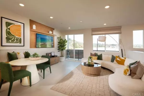 14341 Montano Way, San Diego, CA 92126