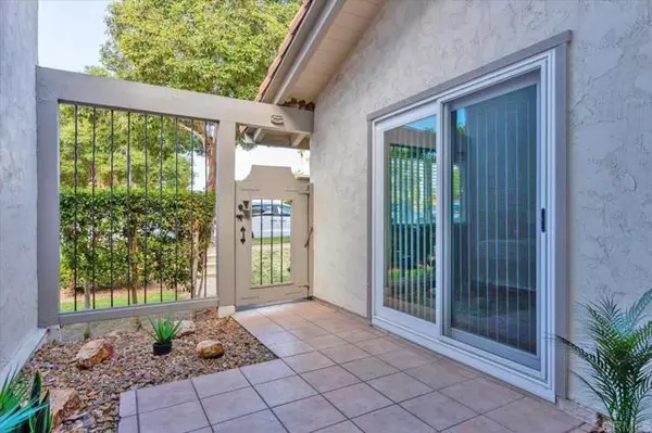 San Diego, CA 92111,5289 Mount Alifan Dr