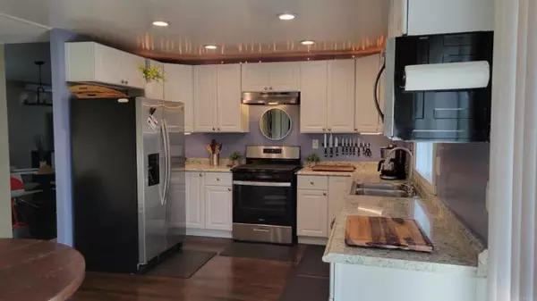 Saugus (santa Clarita), CA 91350,21434 Tumbleweed Way