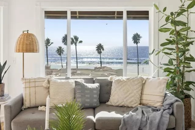 Oceanside, CA 92054,501 N Pacific Street #4