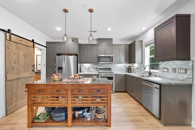 122 Diamante Road, San Marcos, CA 92078