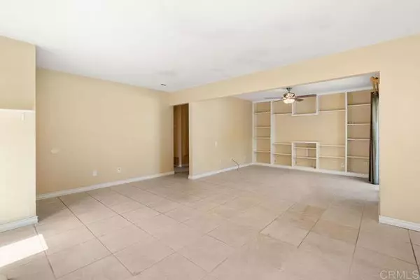 Carlsbad, CA 92011,6408 Camino Del Parque