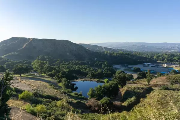 Santa Clarita, CA 91387,Address not disclosed