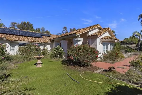 Fallbrook, CA 92028,1007 Capra Way