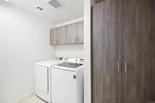 Carlsbad, CA 92008,111 Sequoia #C