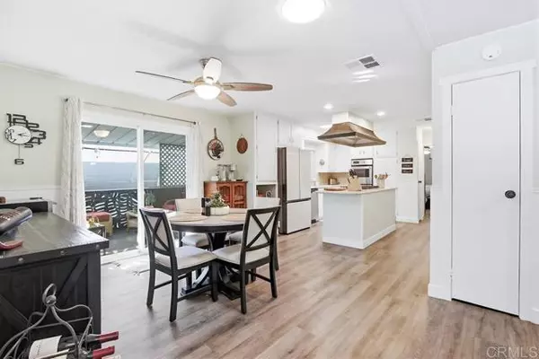 Carlsbad, CA 92011,7008 San Bartolo St