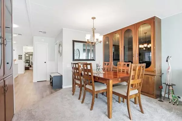 Carlsbad, CA 92011,7008 San Bartolo St