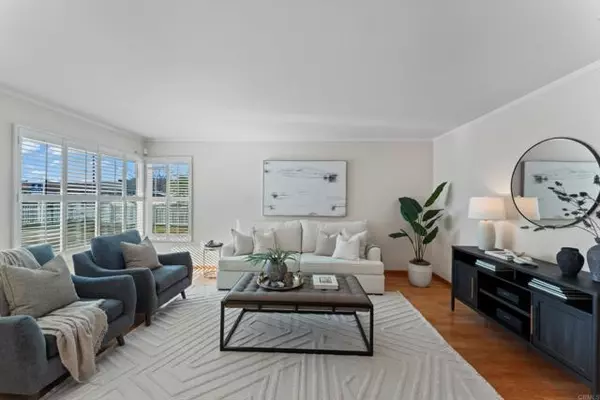 San Diego, CA 92117,3216 Keokuk Court