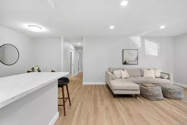 Oceanside, CA 92054,432 Edgehill Lane #177