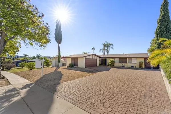 6852 Jackson, San Diego, CA 92119