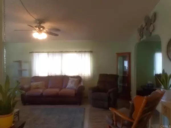 Escondido, CA 92027,2300 E Valley #76