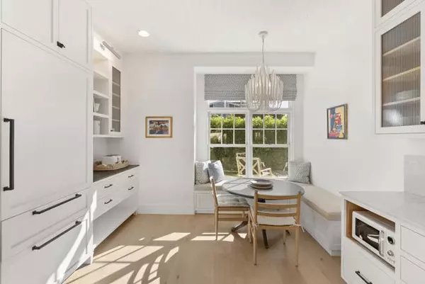 Solana Beach, CA 92075,210 Estrella St