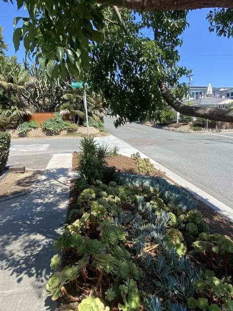 Cardiff By The Sea (encinitas), CA 92007,2088 Montgomery Avenue #M