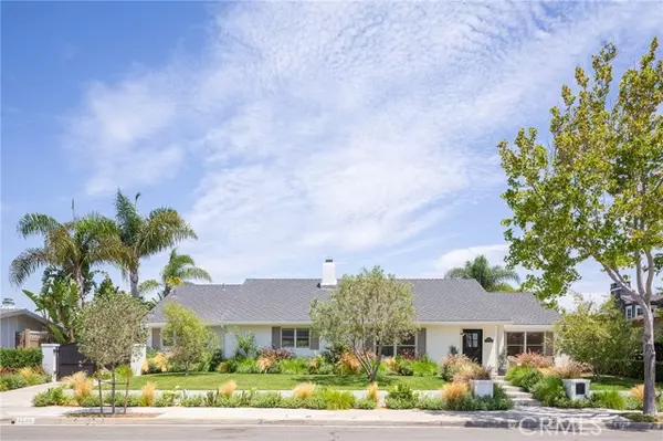 1206 Cambridge Lane, Newport Beach, CA 92660