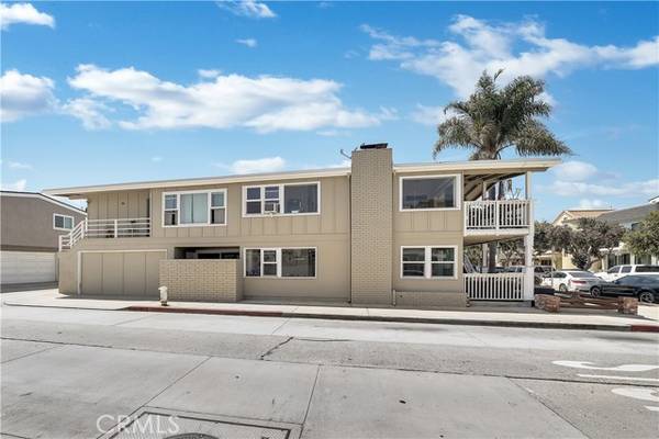 219 E Bay Avenue,  Newport Beach,  CA 92661