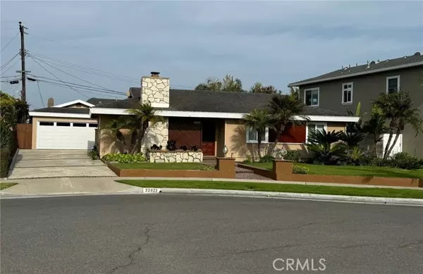 22022 Balboa Circle, Huntington Beach, CA 92646